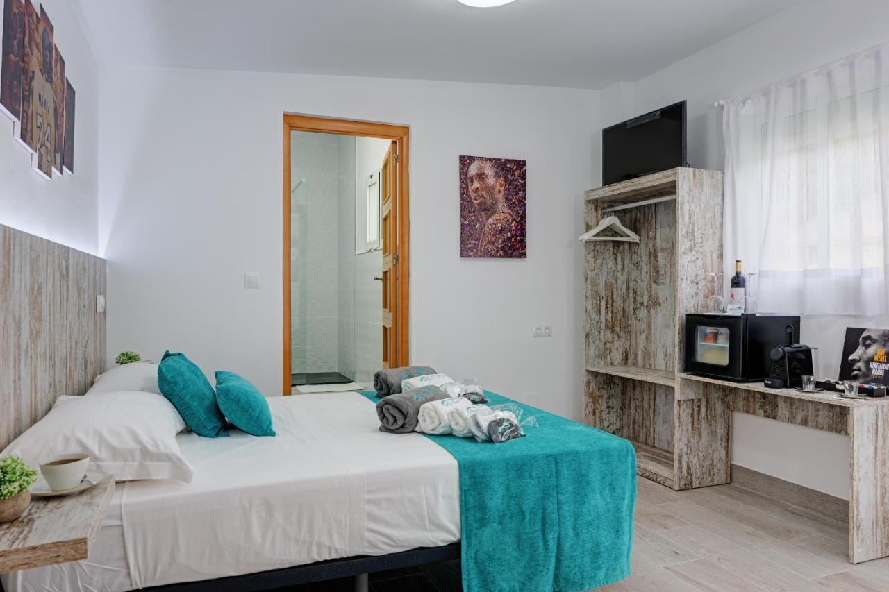 Villa Mamba By Seric,15' Walking To The Beach Torremolinos Exterior photo